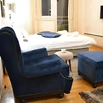 Crystal Апартаменты *