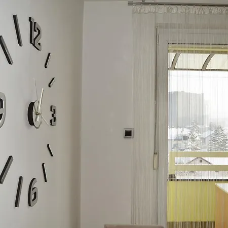 Crystal Apartment *